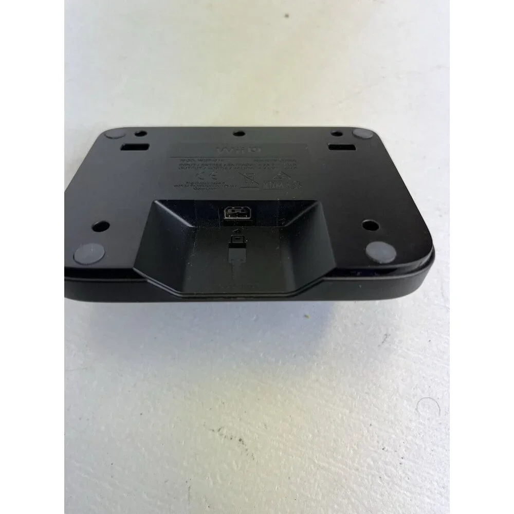 Wii Nintendo WUP-014 Black Handheld Game Pad Controller Charger Cradle Dock